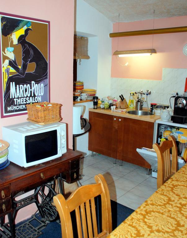 براغ Pension Atelier 12 المظهر الخارجي الصورة